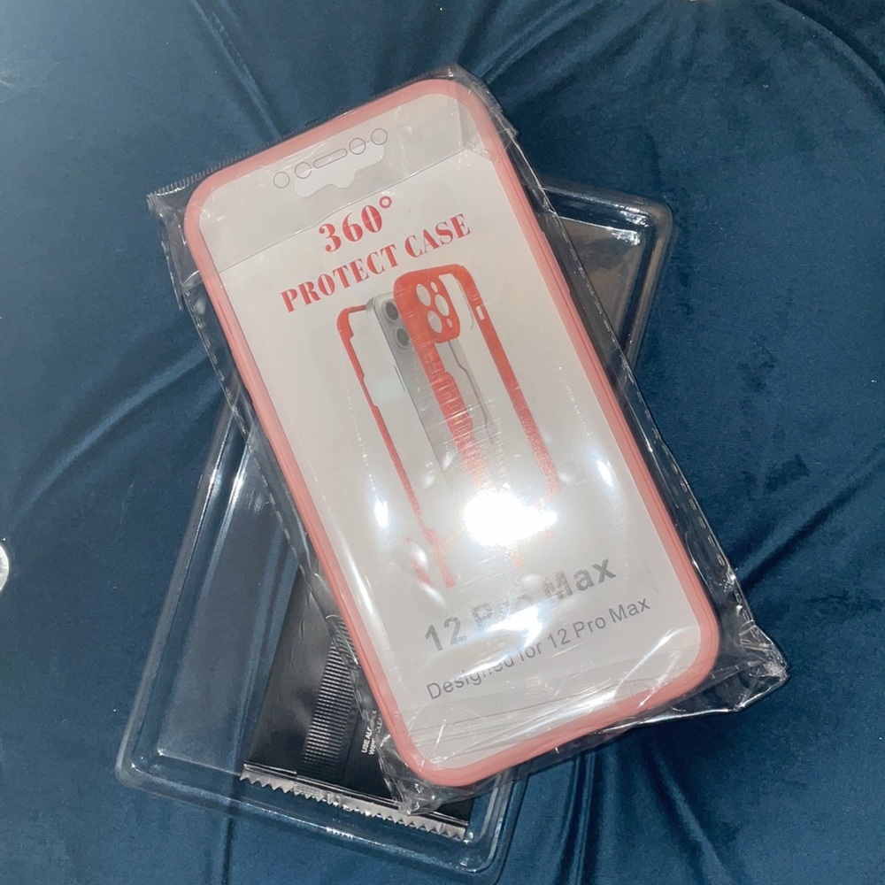 Phone case - Picture 2 of 2